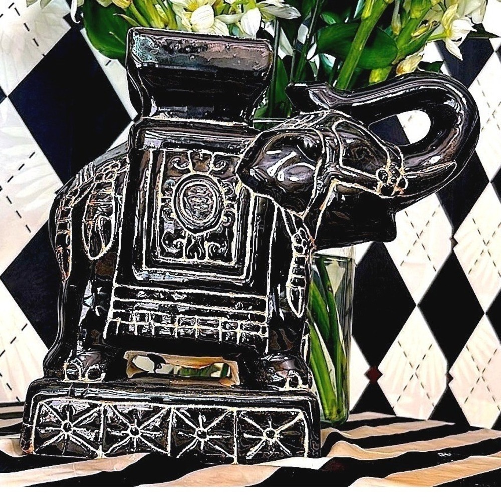Vintage Tribal‎ Elephant Ceramic Figurine Glossy Black White Markings 7""